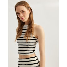 Koton Çizgili Halter Yaka Kolsuz Crop Kroşe Üst Siyah Çizgili 5sal30079ık Siyah Çizgili