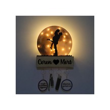 Led Işıklı Pleksi Dolunay Kişiselleştirilebilir Biblo Estimado Kucaklaşan Çift Anahtar Askılığı Sarı - 737347257