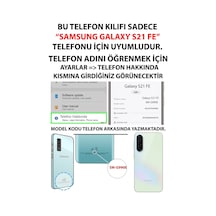 Samsung Galaxy S21 Fe Uyumlu Yeşil Çizgili Sakız Şişiren Zürafa Baskılı Silikon Kılıf
