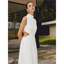 Fashion Cocktail Minik Boyun Detay Pencereli Bel Kolsuz Dizaltı Midi Sahil Yazlık Viskon Elbise Bej