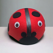 23 Nisan Gösteri Şapkası Kırmızı Uğur Böceği Şapkası Kırmızı Şapka Uğur Böceği Kostümü Aksesuarları Gün Işığı