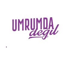 Umrumda Değil Araba Sticker 17x17 Cm Mor