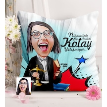 Kişiye Özel Bayan Avukat Karikatürlü Saten Yastık - 2