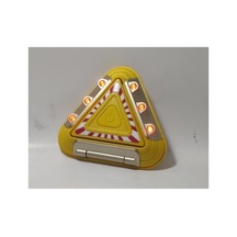 15x3 Cm Flaşörlü Üçgen Reflektör Kaza Tamir Lastik Değişimi Uyarı Lambası 3 Adet Pille Çalışır