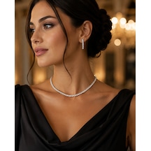 Kadın Abiye Takı Seti Gümüş Renk Taşlı Choker Kolye Küpe Seti Işıltılı Zarif Düğün Nişan Gece Takısı Renkli
