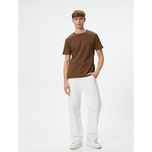 Koton Basic Tişört Kumaş Detaylı Bisiklet Yaka Slim Fit Dokulu Kahverengi 4Sam10065Hk 4Sam10065Hk532 Kahverengi