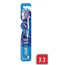 Oral-B Pro-Flex Luxe 3D White Diş Fırçası Orta 3'lü