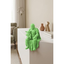 Zırhlı Savaşçı Ve Yeşil Yaratık Figürü Oturan Biblo 7x10 Cm