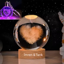 İsme Özel Büyük Boy Işıklı Ahşap Kaideli Kalp Cam Küre 8cm Ve Anahtar Seti