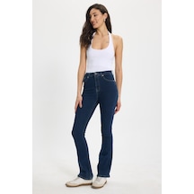 Tudors Kadın Regular Fit Klasik Kesim Pamuklu Likralı İspanyol Paça Lacivert Jean Kot Pantolon-50788
