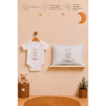Pia Baby İsme Özel Kız Bebek Kısa Kollu Body Zıbın Ve 35x45 Cm Yastık Kılıfı %100 Pamuk Organik Baskılı Hediye Seti 2043bay6x Ekru