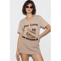 Kadın V Yaka For Love Nakış Ve Boncuk İşlemeli Oversize T-shirt 2240 60286329 - Bej