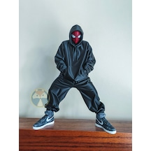 Urban Hero - Kapüşonlu Örümcek Adam .