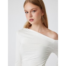 Koton Uzun Kollu Tişört Asimetrik Yaka Drapeli Viskon Slim Fit Ekru 5wal10144ık Ekru