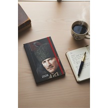 2026 Atatürk Ajanda Premium Sert Kapak Özel Baskı 17x24 Cm Lastikli Ajanda Atatürk Kapaklı Siyah Ofs907ata