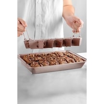 Karbon Çelik 18 Kişilik Kendinden Bölmeli Brownie Kek Ekmek Kalıbı Cin796pm .