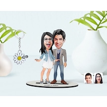 Kişiye Özel Sevgililer Karikatürlü 3D Ahşap Biblo Ve Isimli Silve (473842873)