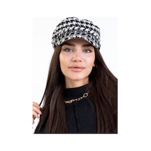 Ladycolor Kadın Kışlık Şapka Kaşe Kaptan Kışlık Zincir Aksesuarlı Kazayağı Desen Beyaz