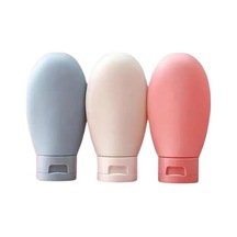 Iskandinav Tarz 3'lü Doldurulabilir Çantalı Seyahat Tipi Şişe Seti Boş Krem Şişesi 60ml 2.8 L