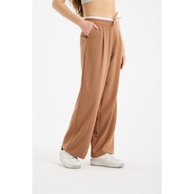 Gugus Kadın Wide Leg Kumaş Bol Paça Pantolon Beli Bağcıklı Beyaz Garni Detaylı Fermuar Kapamalı Bej
