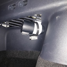 2020 Tesla Model Y J1772 Adaptör Bagaj Tutucu
