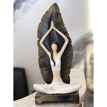 Meditasyon Yapan Kadın Biblosu