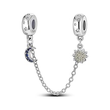 Fubena Güneş Ve Ay Sallantılı Zincirli Charm