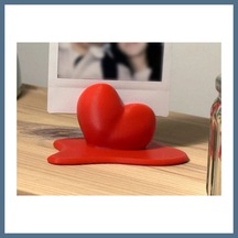 Buradabulabilirsin 3d Baskı Eriyen Kalp Fotoğraf Tutucu Anlık Fotoğraf Standı Kalp Formlu Masaüstü Fotoğraf Tutacağı Kırmızı Bbz