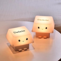 Delete Tuşu Gece Lambası, Led Masa Lambası, Usb Şarjlı, Bej, 9 X 14 Cm Çok Renkli