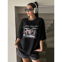 Tarzsokak Kadın Siyah Seize The Day Baskılı Oversize T-shirt Siyah