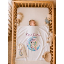 İsim Baskılı Kız Bebek Battaniyesi %100 Pamuk Çift Kat Penye 80x80 Cm Ham Bez Kıyafet Kesesi Yenidoğan Hediyesi 1100bk0x