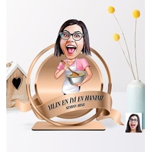 Kişiye Özel Yılın En Iyi Ev Hanımı Karikatürlü 3D Ahşap Biblo Pla