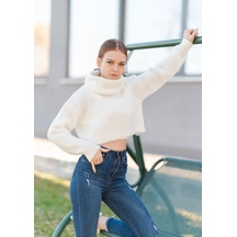 Balıkçı Yaka Örme Crop Kazak Beyaz