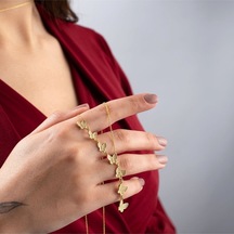 925 Ayar Gold Zirkon Taşlı Akışlı Kelebek Gümüş Kolye
