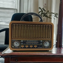 Nostaljik Görünümlü Usb Sd Aux Bluetooth Destekli Solar Panelli Şarjlı + Pilli Radyo Rt-834