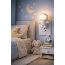Astronot Led Gece Lambası Priz Tipi, Açma Kapama Tuşlu, Sıcak Beyaz 3000k Işık, Enerji Tasarruflu, Çocuk Odası, Genç Odası Ve Koridor İçin Gece Lambası, Dekoratif Gece Işığı