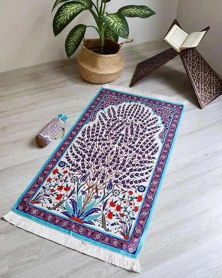 Çini Desenli İpek Dokulu Keseli Seccade Kırmızı Çok Renkli