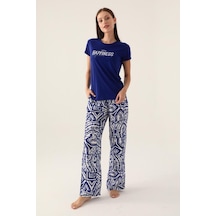 Arnetta Viskon Kısa Kol Sıfır Yaka Bayan Pijama Takım Lacivert Arnetta Viskon Kısa Kol Sıfır Yaka Bayan Pijama Takım Lacivert
