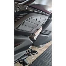Yamaha Xmax 2024 Yeni Kasa  Artcı Ayak Kauçuk Koruma (Siyah)