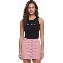 Onloox Kadın Siyah Siyah Pamuklu Esnek Penye İnce Askılı Kalp Nakış Detaylı Bisiklet Yaka Bluz T-shirt