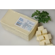 Niyazibey Çiftliği Doğal Çiftlik Sütünden Katkısız Şirden Mayalı Kaşar Peyniri 1 KG