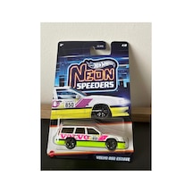 Hot Wheels Volvo 850 Estate Çok Renkli