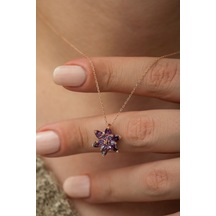 925 Ayar Gümüş Taşlı Lotus Çiçeği Kadın Kolye 925 Ayar Gümüş Taşlı Lotus Çiçeği Kadın Kolye