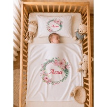 İsme Özel Kız Bebek Battaniye 80x80 Cm Ve Yastık Kılıfı 35x45 Cm %100 Pamuk Organik Baskılı Bebek Seti Bebek Hediyesi 1024yb Krem