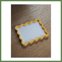 Bezos 3d Baskı Dalgalı Kenarlı İki Renkli Mini Tepsi Masaüstü Organizer Takı Ve Anahtar Tepsisi 15 Cm - Sarı Beyaz Hb006