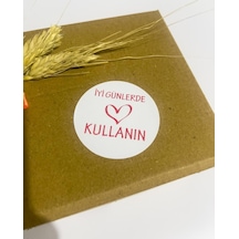 İyi Günlerde Kullanın Kırmızı Yazılı Ortası Kalpli Yuvarlak Yapışkanlı Etiket 5x5 Cm 100 Adet