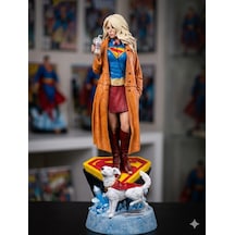 Süper Girl Figür