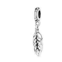 Nur Silver Sallantılı Tüy Gümüş Charm Nur-bl01072