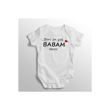 Tuğbababy Beni En Çok Babam Sever Yazılı Baskılı Bebek Zıbını