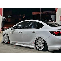 Astra J Sedan Marşpiyel - Plastik - Boyasız
